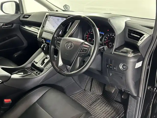 トヨタ アルファード S Cパッケージ 佐賀県 2019(平31)年 4万km ブラック 純正10インチナビ【NSZT-Z68T】/【フルセグTV.DVD.CD.Bluetooth】/純正12.1インチフリップダウンモニター/サンルーフ/モデリスタエアロ/デジタルインナールームミラー/衝突被害軽減システム/ブラインドスポットモニター/レーダークルーズコントロール/ロードサインアシスト/クリアランスソナー/オートライト/オートマチックハイビーム/レーンアシスト/オートブレーキホールド/前方ドライレコーダー/3眼LEDヘッドライト/フォグライト/ビルトインETC2.0/ステアリングヒーター/パワーバッグドア/両側パワースライドドア/運転席・助手席シートヒーター/運転席・助手席エアシート/メモリーシート/合皮シート/オートワイパー/純正18インチアルミホイール