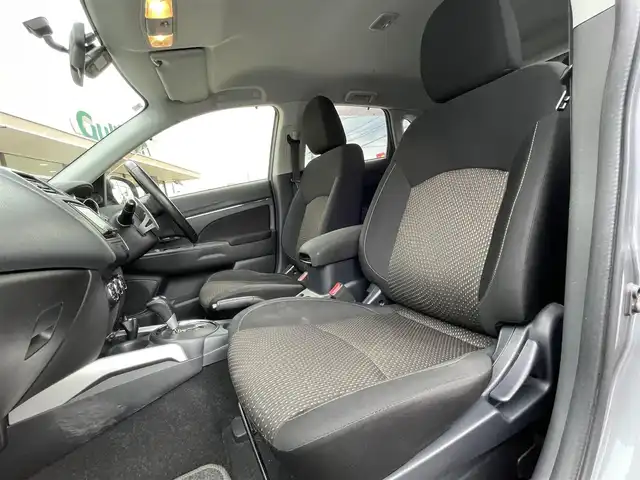 三菱 ＲＶＲ G 長野県 2013(平25)年 11.3万km ガンＭ 社外ナビ（CD、DVD、IPOD、AUX）/バックカメラ/ワンセグテレビ/社外ETC/アイドリングストップ/横滑り防止装置/盗難防止装置/純正フロアマット/ダブルエアバック/ハロゲンヘッドライト/純正ドアバイザー/社外スタッドレス積み込み/４WD/取扱説明書