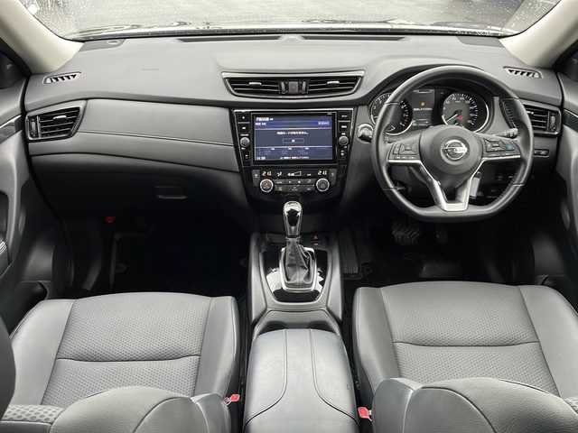 日産 エクストレイル 20Xi Vセレクション 岐阜県 2022(令4)年 2.8万km ダイヤモンドブラック 登録時走行距離27987km/純正ＳＤナビ　/プロパイロット　/ＥＴＣ　/ドライブレコーダー　/全方位カメラ　/デジタルインナーミラー　/レーダークルーズコントロール　/衝突軽減システム　/前後コーナーセンサー　/アイドリングストップ/横滑り防止装置　/ＬＥＤヘッドライト/オートライト/電動リアゲート/シートヒーター/パワーシート/レザーシート/4WD/プッシュスタート/スマートキー/スペアキー/純正18インチアルミホイール/純正フロアマット