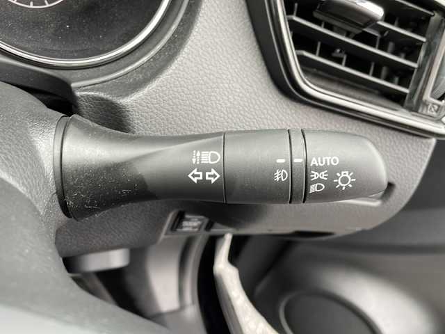 日産 エクストレイル 20Xi Vセレクション 岐阜県 2022(令4)年 2.8万km ダイヤモンドブラック 登録時走行距離27987km/純正ＳＤナビ　/プロパイロット　/ＥＴＣ　/ドライブレコーダー　/全方位カメラ　/デジタルインナーミラー　/レーダークルーズコントロール　/衝突軽減システム　/前後コーナーセンサー　/アイドリングストップ/横滑り防止装置　/ＬＥＤヘッドライト/オートライト/電動リアゲート/シートヒーター/パワーシート/レザーシート/4WD/プッシュスタート/スマートキー/スペアキー/純正18インチアルミホイール/純正フロアマット