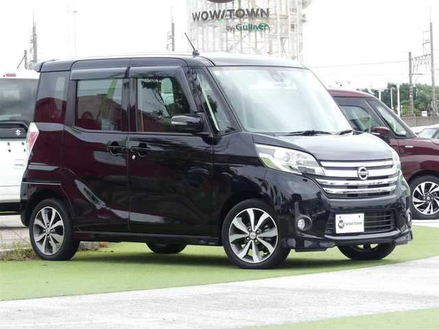 日産 デイズ ルークス ハイウェイスターターボ 千葉県 2015(平27)年 5.3万km ブラック 両側パワースライドドア/純正SDナビ/ワンセグTV/【DVD/CD再生機能】/アラウンドビューモニター/ドライブレコーダー/ETC/HIDヘッドライト/フォグライト/ウインカーミラー/純正15インチアルミホイル/インテリジェントキー