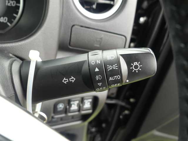 日産 デイズ ルークス ハイウェイスターターボ 千葉県 2015(平27)年 5.3万km ブラック 両側パワースライドドア/純正SDナビ/ワンセグTV/【DVD/CD再生機能】/アラウンドビューモニター/ドライブレコーダー/ETC/HIDヘッドライト/フォグライト/ウインカーミラー/純正15インチアルミホイル/インテリジェントキー