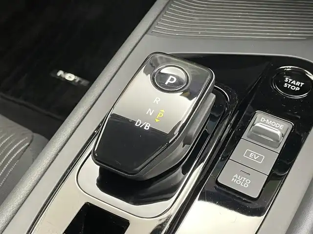 日産 ノート X 岡山県 2024(令6)年 0.8万km オーロラフレアブルーパール プロパイロット/純正9インチナビ　MM223D-L/地デジフルセグ/Bluetooth/SD/アラウンドビューモニター/インテリジェントルームミラー/LEDヘッドライト/エマージェンシーブレーキ/ビルトインETC2.0/純正フロアマット/オートライト /レーンキープアシスト/踏み間違い防止/ブラインドスポットモニター/前後コーナーセンサー/プッシュスタート /スマートキー/新車保証書/取扱説明書