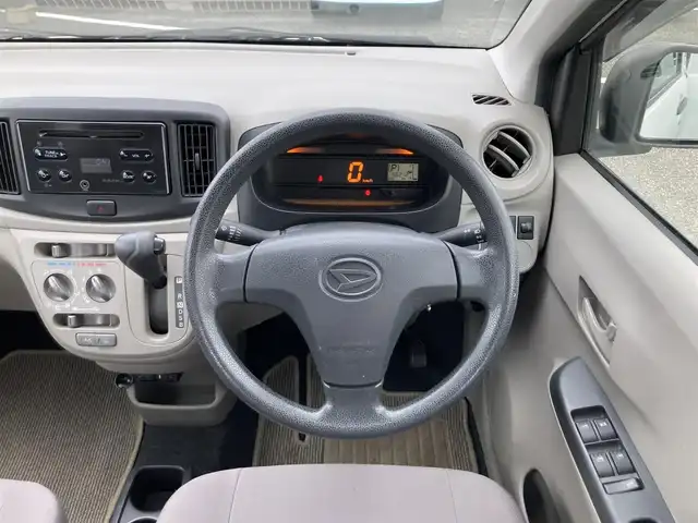 ダイハツ ミラ イース D 鳥取県 2016(平28)年 5.7万km ホワイト 純正CDオーディオ/（CC-W67D）/ETC/社外14インチアルミホイール/アイドリングストップ/ヘットライトレベライザー/純正フロアマット/ドアバイザー/保証書・取扱説明書