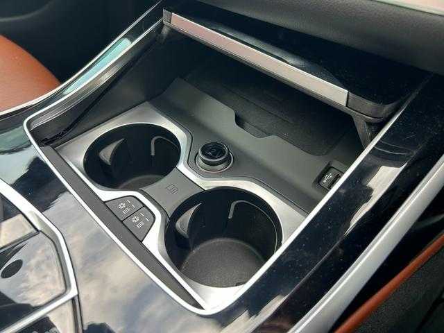 ＢＭＷ ＢＭＷ Ｘ７ 埼玉県 2021(令3)年 4.4万km パール ワンオーナー/茶革シート/純正HDDナビ/（Bluetooth/USB/CD/DVD/USB/フルセグ）/パノラマガラスサンルーフ/ウェルネスＰＫＧ/ヘッドアップディスプレイ/ｈａｒｍａｎ／ｋａｒｄｏｎ/リアエンターテインメント/全周囲カメラ/純正ＥＴＣ
