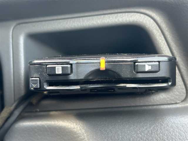 スズキ エブリイ PC 岡山県 2018(平30)年 11万km シルキーシルバーメタリック 登録時走行距離109513km/社外ナビ/フルセグTV(AM.FM.CD.DVD.TV.BT)/バックカメラ/ETC/ドライブレコーダー/社外AW/フロアマット/ドアバイザー/４WD/イモビライザー