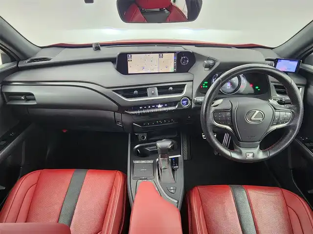 レクサス ＵＸ 250h Fスポーツ 愛知県 2020(令2)年 4.3万km マダーレッド 純正ナビ/パノラマミックビューモニター/ブラインドスポットモニター/ヘッドアップディスプレイ/ETC2.0/プリクラッシュセーフティシステム/レーダークルーズコントロール/純正18インチアルミホイール/フルセグTV/LEDヘッドライト/ドライブレコーダー/シートヒーター/エアコン/置くだけ充電/プッシュスタート/電動格納ミラー