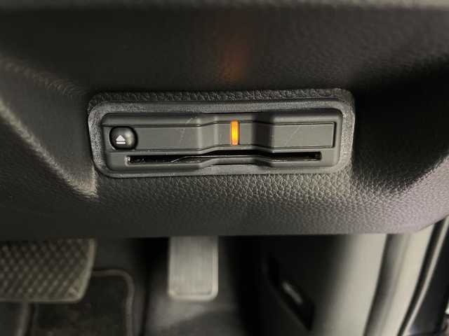 ホンダ ステップワゴン スパーダ eHEV プレミアムライン 埼玉県 2024(令6)年 1.7万km クリスタルブラックパール 純正11．4型SDナビ/（BT/DVD/CD/AM/FM/フルセグTV）/後席モニター/両側パワースライドドア/BSM/前後ドライブレコーダー/ホンダセンシング/・衝突軽減ブレーキ/・誤発進抑制機能/・車線維持支援システム/・アダプティブクルーズコントロール/ハーフレザーシート/シートヒーター/ビルトインETC/前列USB端子/純正アルミホイール