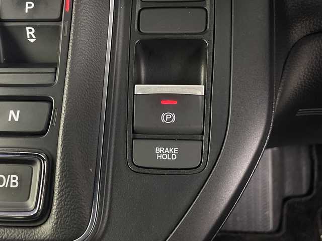 ホンダ ステップワゴン スパーダ eHEV プレミアムライン 埼玉県 2024(令6)年 1.7万km クリスタルブラックパール 純正11．4型SDナビ/（BT/DVD/CD/AM/FM/フルセグTV）/後席モニター/両側パワースライドドア/BSM/前後ドライブレコーダー/ホンダセンシング/・衝突軽減ブレーキ/・誤発進抑制機能/・車線維持支援システム/・アダプティブクルーズコントロール/ハーフレザーシート/シートヒーター/ビルトインETC/前列USB端子/純正アルミホイール