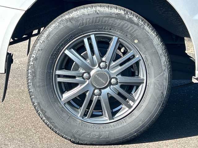 スズキ エブリイ PA 鹿児島県 2008(平20)年 7万km シルキーシルバーメタリック 両側スライドドア/ハロゲンヘッドライト/ＨＤＤミュージックサーバー/　　CD/DVD/BT/純正フロアマット/社外12インチアルミホイール/取扱説明書/記録簿/スペアキー/ベンチシート/フルフラットシート