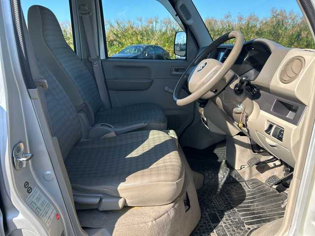 スズキ エブリイ PA 鹿児島県 2008(平20)年 7万km シルキーシルバーメタリック 両側スライドドア/ハロゲンヘッドライト/ＨＤＤミュージックサーバー/　　CD/DVD/BT/純正フロアマット/社外12インチアルミホイール/取扱説明書/記録簿/スペアキー/ベンチシート/フルフラットシート