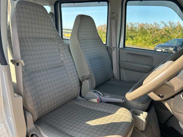 スズキ エブリイ PA 鹿児島県 2008(平20)年 7万km シルキーシルバーメタリック 両側スライドドア/ハロゲンヘッドライト/ＨＤＤミュージックサーバー/　　CD/DVD/BT/純正フロアマット/社外12インチアルミホイール/取扱説明書/記録簿/スペアキー/ベンチシート/フルフラットシート