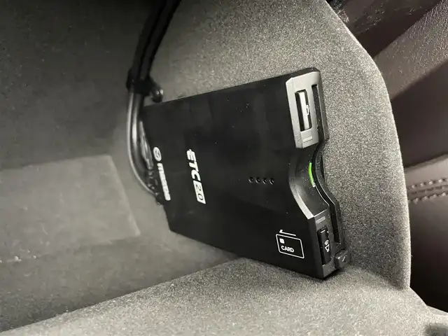 マツダ ＣＸ－８ XD エクスクルーシブモード 埼玉県 2019(令1)年 7万km チタニウムフラッシュマイカ サンルーフ　ＢＯＳＥサウンド　マツダコネクトナビ　３６０度ビューモニター　ＨＵＤ　ＢＳＭ　ブラウン革　ＤＶＤ再生　シートヒーター　ベンチレーション　パワーシート　ステアリングヒーター　ＬＥＤ　地デジ