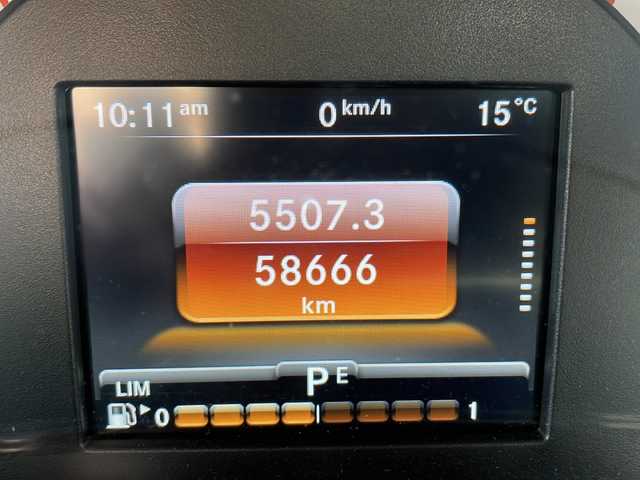 スマート ＭＣＣ スマート フォーツークーペ ターボ 秋田県 2017(平29)年 5.9万km 青 純正オーディオ/ラジオ　Bluetooth　USB/グラスルーフ/オートライト/アイドリングストップ/コーナーセンサー/衝突被害軽減システム/サンルーフ/シートヒーター