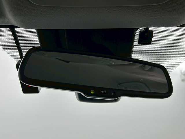 トヨタ プリウス S 福井県 2018(平30)年 6.7万km アティチュードブラックマイカ 純正ナビ　/Bluetooth/フルセグTV/Clazzio黒革調シートカバー/前方ドライブレコーダー/トヨタセーフティセンス　/アダプティブクルーズコントロール　/バックカメラ　/ビルトインETC /オートライト　/前後コーナーセンサー/純正フロアマット/純正フォグ/禁煙車