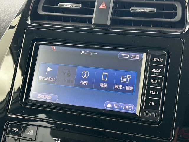 トヨタ プリウス S 福井県 2018(平30)年 6.7万km アティチュードブラックマイカ 純正ナビ　/Bluetooth/フルセグTV/Clazzio黒革調シートカバー/前方ドライブレコーダー/トヨタセーフティセンス　/アダプティブクルーズコントロール　/バックカメラ　/ビルトインETC /オートライト　/前後コーナーセンサー/純正フロアマット/純正フォグ/禁煙車