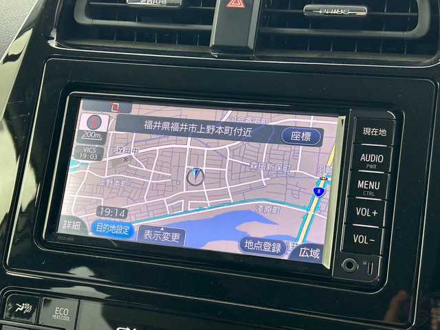 トヨタ プリウス S 福井県 2018(平30)年 6.7万km アティチュードブラックマイカ 純正ナビ　/Bluetooth/フルセグTV/Clazzio黒革調シートカバー/前方ドライブレコーダー/トヨタセーフティセンス　/アダプティブクルーズコントロール　/バックカメラ　/ビルトインETC /オートライト　/前後コーナーセンサー/純正フロアマット/純正フォグ/禁煙車