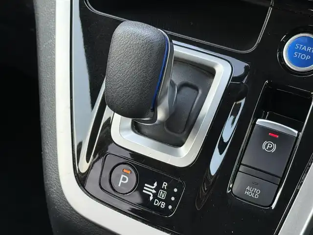 日産 セレナ e－パワー ハイウェイスター V 福岡県 2019(平31)年 5.7万km ダイヤモンドブラック 純正9型SDナビ(フルセグTV/CD/DVD/BT)アラウンドビューモニターフリップダウンモニタープロパイロットエマージェンシーブレーキコーナーセンサー両側パワスラドラレコETCデジタルインナーミラーシートヒーターハンドルヒーターUSBポートレザー調シートカバー純正LEDヘッドライト純正フロアマット純正15インチアルミホイール