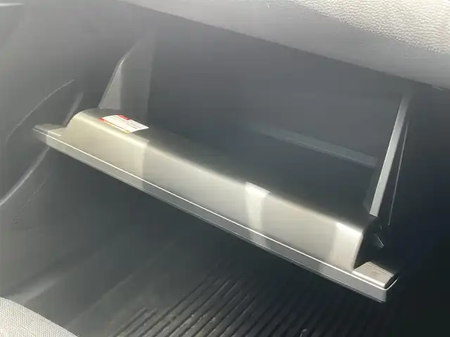 トヨタ カローラ スポーツ ハイブリッドG Z 千葉県 2018(平30)年 2.8万km ホワイトパールクリスタルシャイン TRDエアロ/トヨタセーフティセンス/純正ナビ/バックカメラ/ETC2.0/ステアリングスイッチ