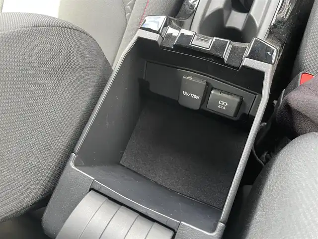 トヨタ カローラ スポーツ ハイブリッドG Z 千葉県 2018(平30)年 2.8万km ホワイトパールクリスタルシャイン TRDエアロ/トヨタセーフティセンス/純正ナビ/バックカメラ/ETC2.0/ステアリングスイッチ