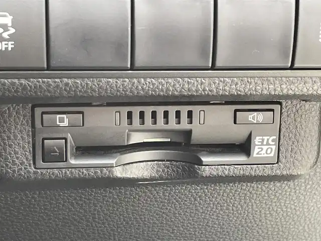 トヨタ カローラ スポーツ ハイブリッドG Z 滋賀県 2018(平30)年 2.8万km ホワイトパールクリスタルシャイン ＴＲＤエアロ/純正ナビ/Bluetooth/フルセグTV/USB/バックカメラ/ETC2.0/BSM/トヨタセーフティセンス/レーダークルーズコントロール/電動パーキング/ブレーキホールド/HUD/デジタルインナーミラー /ステアリングスイッチ/LEDヘッドライト/オートライト/フォグライト/スマートキー/プッシュスタート/純正アルミホイール