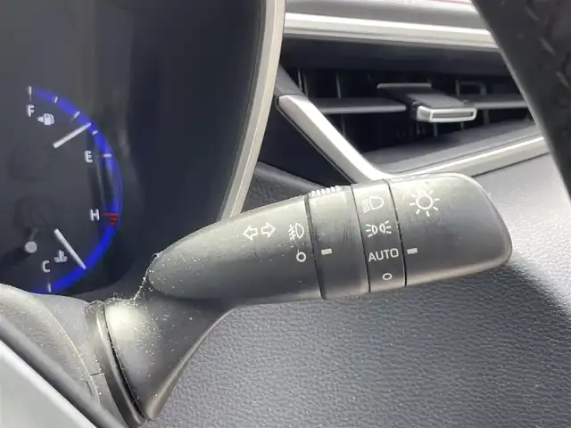 トヨタ カローラ スポーツ ハイブリッドG Z 滋賀県 2018(平30)年 2.8万km ホワイトパールクリスタルシャイン ＴＲＤエアロ/純正ナビ/Bluetooth/フルセグTV/USB/バックカメラ/ETC2.0/BSM/トヨタセーフティセンス/レーダークルーズコントロール/電動パーキング/ブレーキホールド/HUD/デジタルインナーミラー /ステアリングスイッチ/LEDヘッドライト/オートライト/フォグライト/スマートキー/プッシュスタート/純正アルミホイール