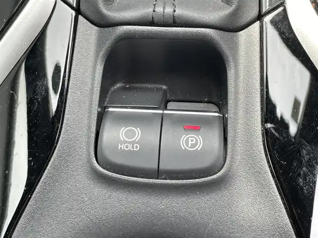 トヨタ カローラ スポーツ ハイブリッドG Z 滋賀県 2018(平30)年 2.8万km ホワイトパールクリスタルシャイン ＴＲＤエアロ/純正ナビ/Bluetooth/フルセグTV/USB/バックカメラ/ETC2.0/BSM/トヨタセーフティセンス/レーダークルーズコントロール/電動パーキング/ブレーキホールド/HUD/デジタルインナーミラー /ステアリングスイッチ/LEDヘッドライト/オートライト/フォグライト/スマートキー/プッシュスタート/純正アルミホイール