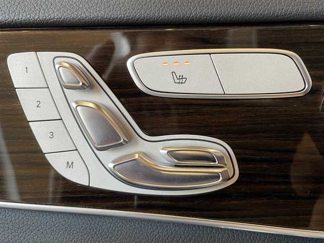 メルセデス・ベンツ Ｃ２００ 4マチックアバンギャルド 道央・札幌 2017(平29)年 6.1万km イリジウムシルバー メタリックペイント/レーダーセーフティパッケージ/　・ACC/　・PRE-SAFE/　・ブラインドスポットアシスト/　・レーンキープアシスト/　・リアCPA/　・BASプラス/純正HDDナビ/フルセグTV/CD/DVD/USB/Bluetooth/SD/バックカメラ/パークトロニック/LEDヘッドライト/ハーフレザーシート/電動フロントシート/シートヒーター