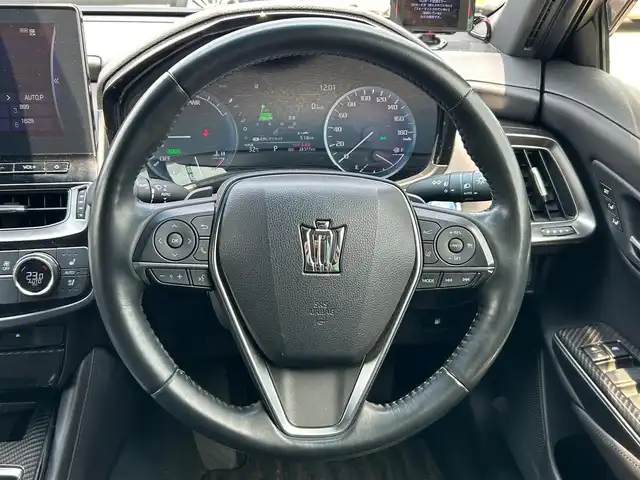 トヨタ クラウン ハイブリッド RS アドバンス 宮城県 2021(令3)年 2.9万km プレシャスブラックパール セーフティパッケージプラス/・デジタルインナーミラー/・パーキングサポートブレーキ＋リアカメラディテクション/・パノラミックビューモニター/リアコンフォートパッケージ/・リアオートエアコン/・後席パワーシート/・後席シートヒーター/・可動式ヘッドレスト（助手席）/アシストグリップ/・電動サンシェード（リア）/・手動サンシェード（リアドア）/・イージークローザー（全ドア）/・ボックス/スイッチ付アームレスト（後席中央）/ムーンルーフ/置くだけ充電/＝＝＝/Toyota Safety Sense/純正ナビ/【CD・DVD・SD・BT・USB・フルセグTV】/本革シート/シートヒーター・エアシート/パワーシート（メモリ付）/社外ドライブレコーダー/社外GPSレーダー/レーダークルーズコントロール/レーントレーシングアシスト/ヘッドアップディスプレイ/ブラインドスポットモニター/パーキングサポートブレーキ/リヤクロストラフィックアラート/ロードサインアシスト/電子パーキング/ブレーキホールド/LEDヘッドライト/LEDフォグ/スマートキー/ETC