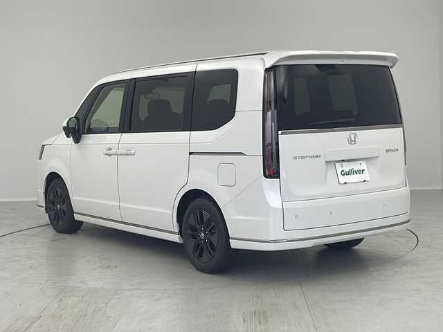 ホンダ ステップワゴン スパーダ 茨城県 2025(令7)年 0.1千km プラチナホワイトパール ワンオーナー　純正１１．４型メモリーナビ　衝突軽減ブレーキ　フルセグＴＶ　両側電動スライドドア　シートヒーター　バックカメラ　ＬＥＤライト　ＰＣＳ　クリアランスソナー　横滑り防止装置　クルコン　禁煙車