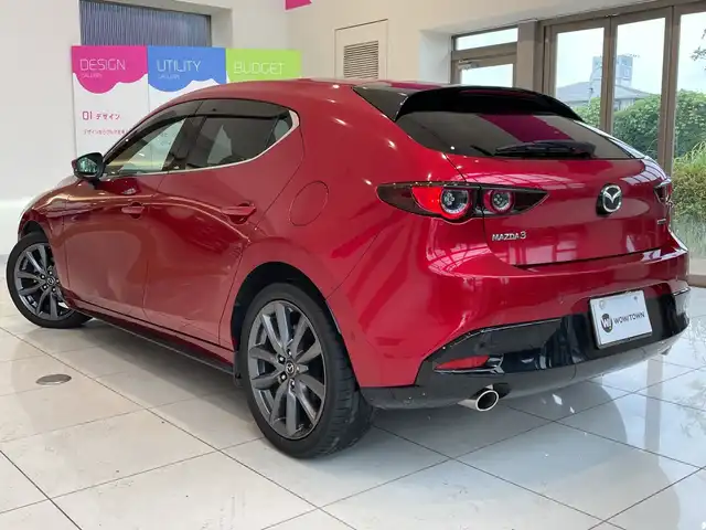 マツダ マツダ３ファストバック 15S ツーリング 埼玉県 2019(令1)年 2.6万km ソウルレッドクリスタルM スマートブレーキサポート　/純正メモリナビ/　　DVD/BT/ フルセグ　/バックカメラ　/レーダークルーズコントロール　/LEDオートライト　　/純正18インチアルミホイール　/ブラインドスポットモニター　/ヘッドアップディスプレイ/電子パーキング　/ETC