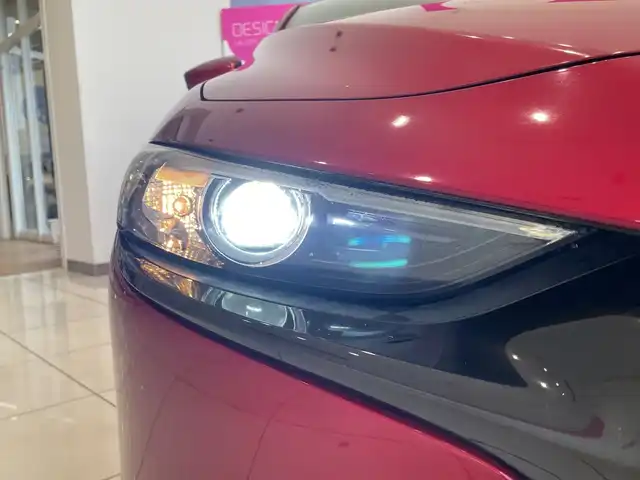 マツダ マツダ３ファストバック 15S ツーリング 埼玉県 2019(令1)年 2.6万km ソウルレッドクリスタルM スマートブレーキサポート　/純正メモリナビ/　　DVD/BT/ フルセグ　/バックカメラ　/レーダークルーズコントロール　/LEDオートライト　　/純正18インチアルミホイール　/ブラインドスポットモニター　/ヘッドアップディスプレイ/電子パーキング　/ETC