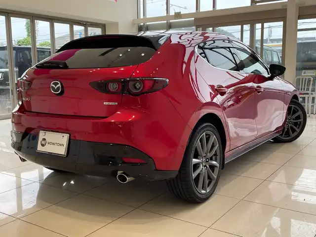 マツダ マツダ３ファストバック 15S ツーリング 埼玉県 2019(令1)年 2.6万km ソウルレッドクリスタルM スマートブレーキサポート　/純正メモリナビ/　　DVD/BT/ フルセグ　/バックカメラ　/レーダークルーズコントロール　/LEDオートライト　　/純正18インチアルミホイール　/ブラインドスポットモニター　/ヘッドアップディスプレイ/電子パーキング　/ETC