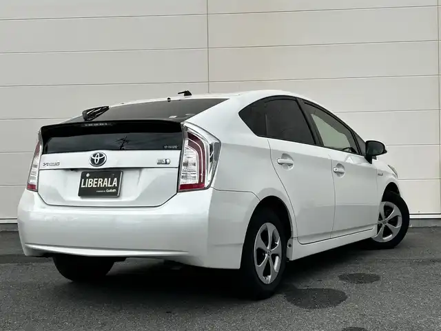トヨタ プリウス S 鹿児島県 2014(平26)年 5.8万km ホワイトパールクリスタルシャイン DOPナビ　NSZT-W62G/AM/FM/CD/DVD/フルセグTV/BT/オートエアコン/電動格納ミラー/ETC/ステアリングスイッチ/走行モード/リアカメラ/バイキセノン/フォグライト/トノカバー