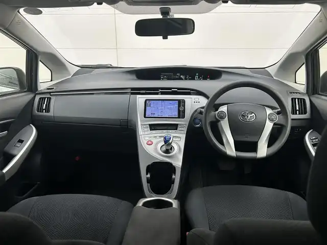 トヨタ プリウス S 鹿児島県 2014(平26)年 5.8万km ホワイトパールクリスタルシャイン DOPナビ　NSZT-W62G/AM/FM/CD/DVD/フルセグTV/BT/オートエアコン/電動格納ミラー/ETC/ステアリングスイッチ/走行モード/リアカメラ/バイキセノン/フォグライト/トノカバー