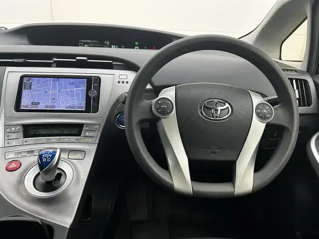 トヨタ プリウス S 鹿児島県 2014(平26)年 5.8万km ホワイトパールクリスタルシャイン DOPナビ　NSZT-W62G/AM/FM/CD/DVD/フルセグTV/BT/オートエアコン/電動格納ミラー/ETC/ステアリングスイッチ/走行モード/リアカメラ/バイキセノン/フォグライト/トノカバー