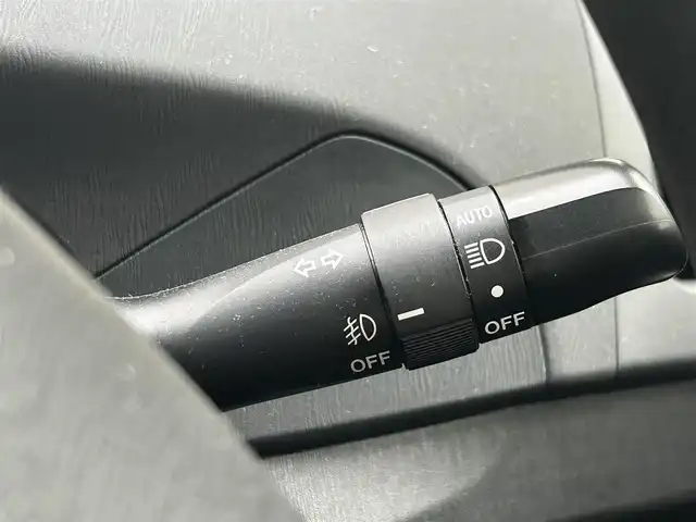 トヨタ プリウス S 鹿児島県 2014(平26)年 5.8万km ホワイトパールクリスタルシャイン DOPナビ　NSZT-W62G/AM/FM/CD/DVD/フルセグTV/BT/オートエアコン/電動格納ミラー/ETC/ステアリングスイッチ/走行モード/リアカメラ/バイキセノン/フォグライト/トノカバー