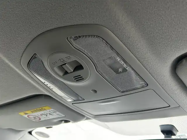トヨタ プリウス S 鹿児島県 2014(平26)年 5.8万km ホワイトパールクリスタルシャイン DOPナビ　NSZT-W62G/AM/FM/CD/DVD/フルセグTV/BT/オートエアコン/電動格納ミラー/ETC/ステアリングスイッチ/走行モード/リアカメラ/バイキセノン/フォグライト/トノカバー