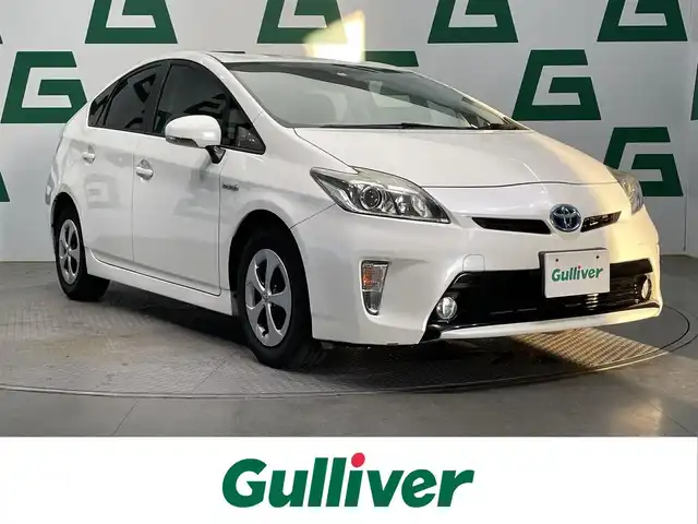 トヨタ プリウス S 鹿児島県 2014(平26)年 5.8万km ホワイトパールクリスタルシャイン 純正ナビ(NSZT-W62G)/(AM/FM/CD/DVD/フルセグTV/BT)/オートエアコン/電動格納ミラー/ETC/ステアリングスイッチ/バックカメラ/バイキセノン/フォグライト/トノカバー