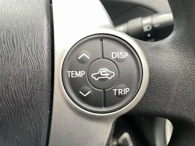 トヨタ プリウス S 鹿児島県 2014(平26)年 5.8万km ホワイトパールクリスタルシャイン 純正ナビ(NSZT-W62G)/(AM/FM/CD/DVD/フルセグTV/BT)/オートエアコン/電動格納ミラー/ETC/ステアリングスイッチ/バックカメラ/バイキセノン/フォグライト/トノカバー