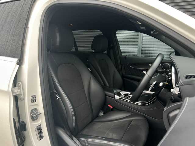 メルセデス・ベンツ ＧＬＣ２５０ 4マチックスポーツ 茨城県 2018(平30)年 2.6万km ダイヤモンドホワイト RSP/ＡＣＣ　/ＬＫＡ　/ＢＳＡ　/３６０度カメラ　/HUD/パークトロニック　/半革　/シートヒーター　/Ｍ付パワーシート　/パワーテールゲート　/ナビ　/１２セグ　/ＢＴ　/ＵＳＢ　/ＤＶＤ/CD　/ＥＴＣ2.0　/ルーフレール　/純正１９ｉｎＡＷ/禁煙車