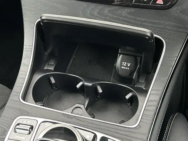 メルセデス・ベンツ ＧＬＣ２５０ 4マチックスポーツ 茨城県 2018(平30)年 2.6万km ダイヤモンドホワイト RSP/ＡＣＣ　/ＬＫＡ　/ＢＳＡ　/３６０度カメラ　/HUD/パークトロニック　/半革　/シートヒーター　/Ｍ付パワーシート　/パワーテールゲート　/ナビ　/１２セグ　/ＢＴ　/ＵＳＢ　/ＤＶＤ/CD　/ＥＴＣ2.0　/ルーフレール　/純正１９ｉｎＡＷ/禁煙車