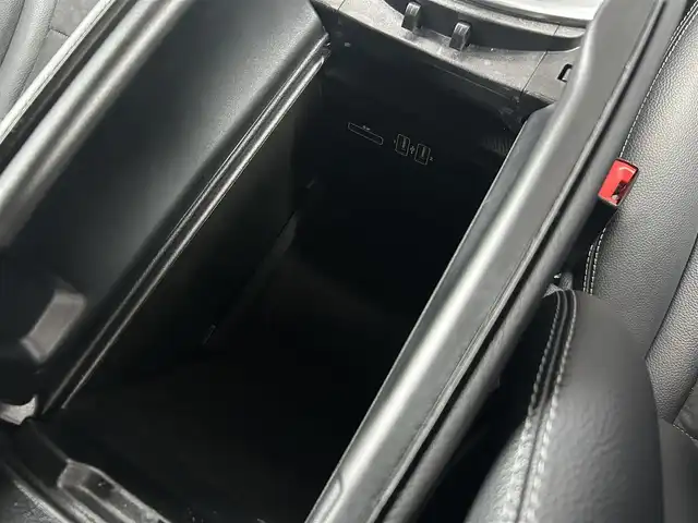 メルセデス・ベンツ ＧＬＣ２５０ 4マチックスポーツ 茨城県 2018(平30)年 2.6万km ダイヤモンドホワイト RSP/ＡＣＣ　/ＬＫＡ　/ＢＳＡ　/３６０度カメラ　/HUD/パークトロニック　/半革　/シートヒーター　/Ｍ付パワーシート　/パワーテールゲート　/ナビ　/１２セグ　/ＢＴ　/ＵＳＢ　/ＤＶＤ/CD　/ＥＴＣ2.0　/ルーフレール　/純正１９ｉｎＡＷ/禁煙車