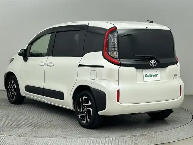 トヨタ シエンタ ハイブリッド Z 道央・札幌 2023(令5)年 2.9万km ホワイトパールクリスタルシャイン ・ワンオーナー/・４WD/・純正10.5型ディスプレイオーディオ/・コネクティッドナビ/・フルセグ/・パノラミックビューモニター/・純正ドライブレコーダー/・ビルトインETC/・AC100V/1500W/・トヨタセーフティセンス/・レーダークルーズコントロール/・クリアランスソナー/・オートハイビーム/・PCS/・PDA/・PCTA/・PKSB/・RSA/・BSM/・両側パワースライドドア/・LEDヘッドライト/・フォグライト/・オートライト/・プッシュスタート/・スマートキー/・純正フロアマット