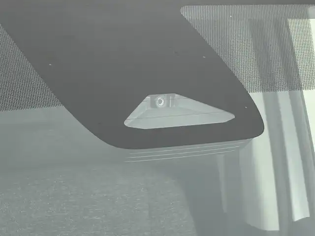 トヨタ シエンタ ハイブリッド Z 道央・札幌 2023(令5)年 2.9万km ホワイトパールクリスタルシャイン ・ワンオーナー/・４WD/・純正10.5型ディスプレイオーディオ/・コネクティッドナビ/・フルセグ/・パノラミックビューモニター/・純正ドライブレコーダー/・ビルトインETC/・AC100V/1500W/・トヨタセーフティセンス/・レーダークルーズコントロール/・クリアランスソナー/・オートハイビーム/・PCS/・PDA/・PCTA/・PKSB/・RSA/・BSM/・両側パワースライドドア/・LEDヘッドライト/・フォグライト/・オートライト/・プッシュスタート/・スマートキー/・純正フロアマット