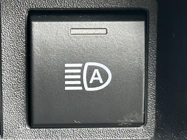 トヨタ シエンタ ハイブリッド Z 道央・札幌 2023(令5)年 2.9万km ホワイトパールクリスタルシャイン ・ワンオーナー/・４WD/・純正10.5型ディスプレイオーディオ/・コネクティッドナビ/・フルセグ/・パノラミックビューモニター/・純正ドライブレコーダー/・ビルトインETC/・AC100V/1500W/・トヨタセーフティセンス/・レーダークルーズコントロール/・クリアランスソナー/・オートハイビーム/・PCS/・PDA/・PCTA/・PKSB/・RSA/・BSM/・両側パワースライドドア/・LEDヘッドライト/・フォグライト/・オートライト/・プッシュスタート/・スマートキー/・純正フロアマット