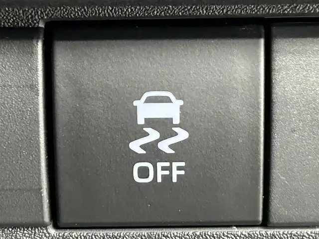 トヨタ シエンタ ハイブリッド Z 道央・札幌 2023(令5)年 2.9万km ホワイトパールクリスタルシャイン ・ワンオーナー/・４WD/・純正10.5型ディスプレイオーディオ/・コネクティッドナビ/・フルセグ/・パノラミックビューモニター/・純正ドライブレコーダー/・ビルトインETC/・AC100V/1500W/・トヨタセーフティセンス/・レーダークルーズコントロール/・クリアランスソナー/・オートハイビーム/・PCS/・PDA/・PCTA/・PKSB/・RSA/・BSM/・両側パワースライドドア/・LEDヘッドライト/・フォグライト/・オートライト/・プッシュスタート/・スマートキー/・純正フロアマット