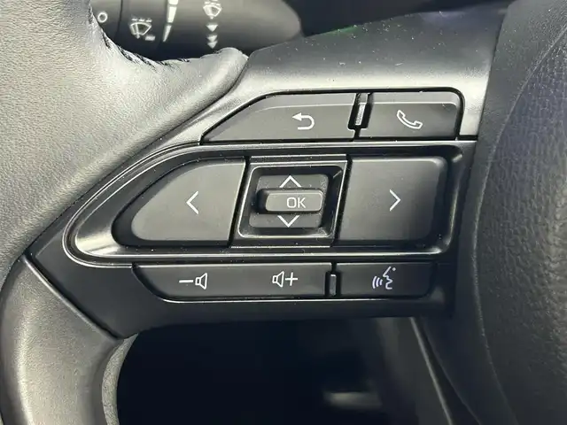 トヨタ シエンタ ハイブリッド Z 道央・札幌 2023(令5)年 2.9万km ホワイトパールクリスタルシャイン ・ワンオーナー/・４WD/・純正10.5型ディスプレイオーディオ/・コネクティッドナビ/・フルセグ/・パノラミックビューモニター/・純正ドライブレコーダー/・ビルトインETC/・AC100V/1500W/・トヨタセーフティセンス/・レーダークルーズコントロール/・クリアランスソナー/・オートハイビーム/・PCS/・PDA/・PCTA/・PKSB/・RSA/・BSM/・両側パワースライドドア/・LEDヘッドライト/・フォグライト/・オートライト/・プッシュスタート/・スマートキー/・純正フロアマット