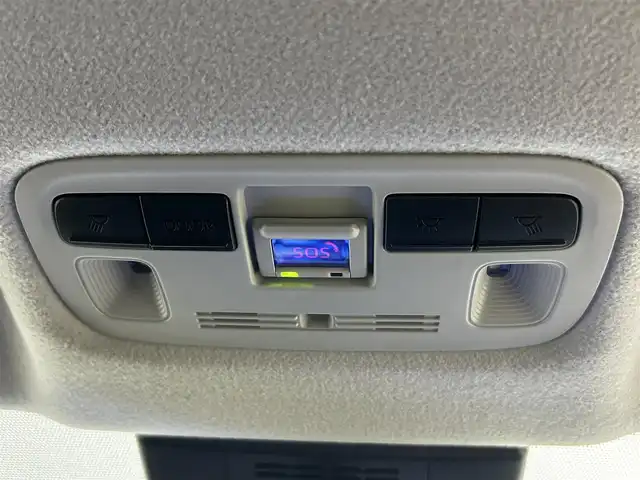 トヨタ シエンタ ハイブリッド Z 道央・札幌 2023(令5)年 2.9万km ホワイトパールクリスタルシャイン ・ワンオーナー/・４WD/・純正10.5型ディスプレイオーディオ/・コネクティッドナビ/・フルセグ/・パノラミックビューモニター/・純正ドライブレコーダー/・ビルトインETC/・AC100V/1500W/・トヨタセーフティセンス/・レーダークルーズコントロール/・クリアランスソナー/・オートハイビーム/・PCS/・PDA/・PCTA/・PKSB/・RSA/・BSM/・両側パワースライドドア/・LEDヘッドライト/・フォグライト/・オートライト/・プッシュスタート/・スマートキー/・純正フロアマット