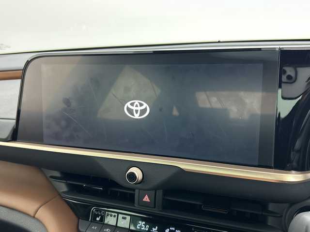 トヨタ クラウン クロスオーバー Z 三重県 2024(令6)年 1.2万km 茶Ｍ /禁煙車//純正ナビ/　フルセグTV/Bluetooth/Applecarplay//全方位カメラ//全席イージークローザー//デジタルインナーミラー//置くだけ充電//パワーイージーアクセスシステム//メモリーシート//前席シートヒーター//前席ベンチレーション//ハンドルヒーター//HUD//BSM//レーダークルーズコントロール//ドアバイザー//純正アルミホイール//ETC2.0//前席パワーシート//プッシュスタート//スマートキー//スペアキー//100V充電